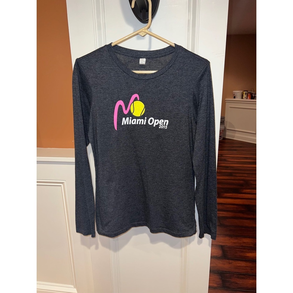 Women's Miami open long sleeve gray from 2015 sz Medium M Excellent condition